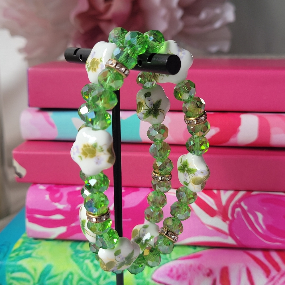 5/$25💎 Floral Green Beaded Stretch Bracelet Set Of 2